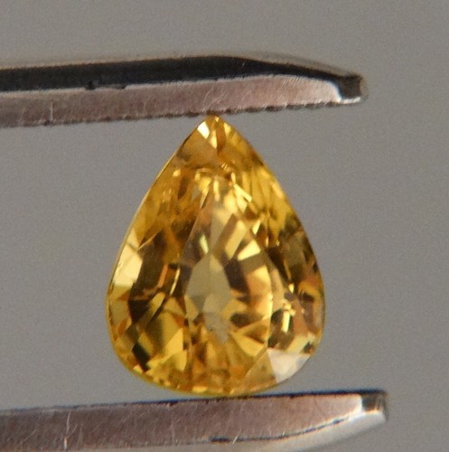 1.33 Ct Natural Yellow Sapphire – Australian Origin – Unheated – Eye-Clean - Picture 7 of 9