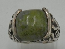 STERLING SILVER 925 RING GREEN STONE SIZE 7 8.6 GRAM TOTAL WEIGHT FREE SHIPPING