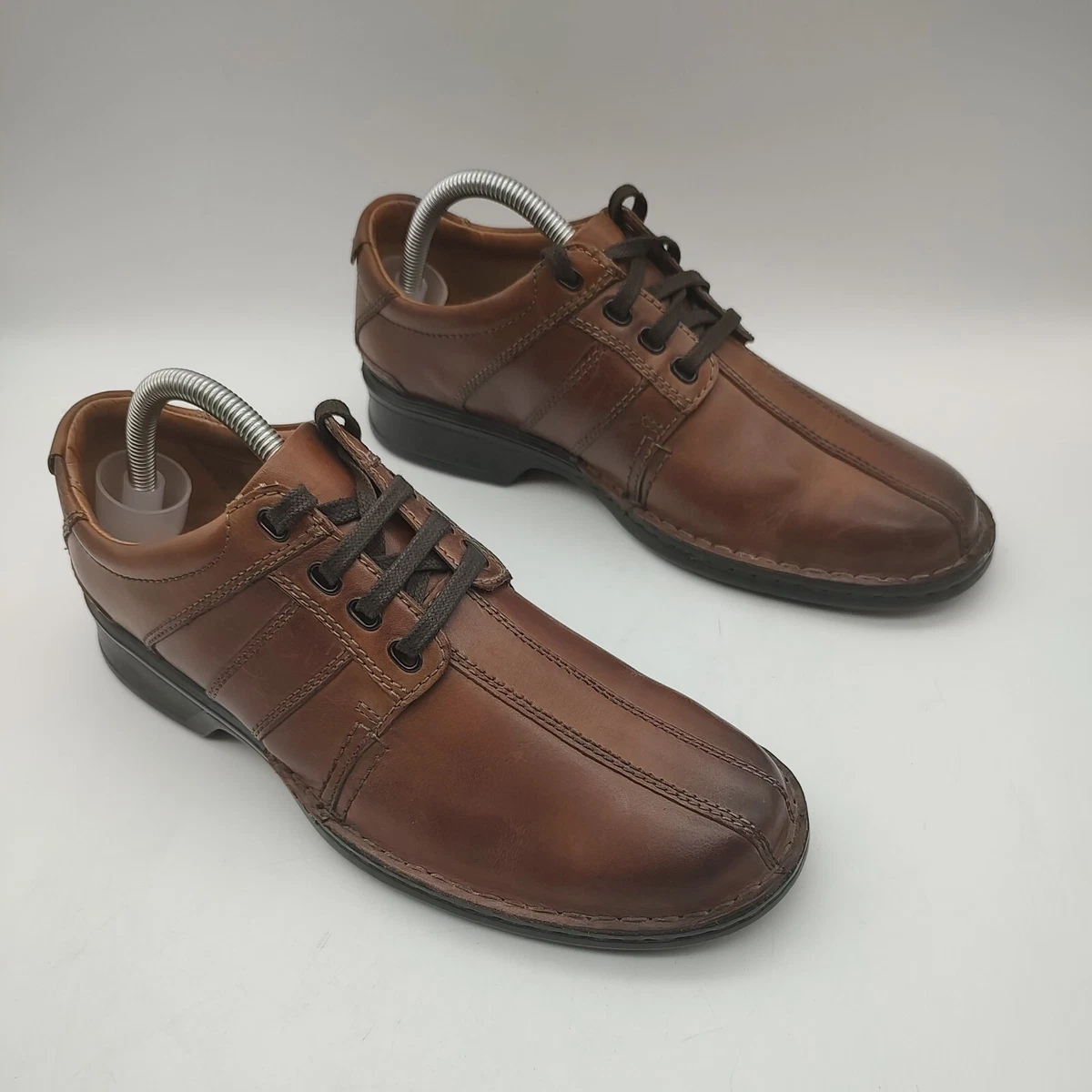 Clarks touareg deals oxford