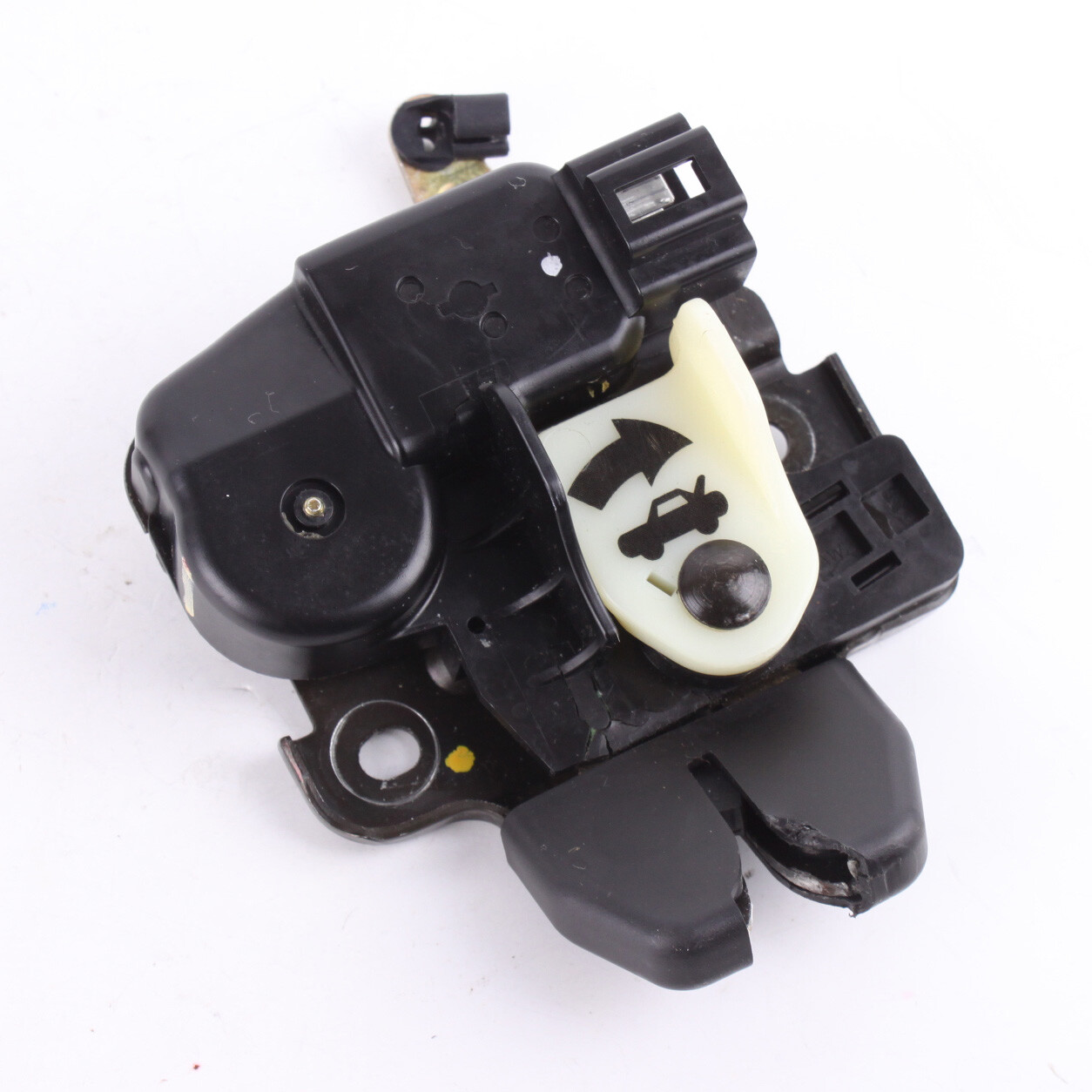 2002 2005 Nissan Altima OEM Trunk Latch Lid Lock Actuator 846318J000