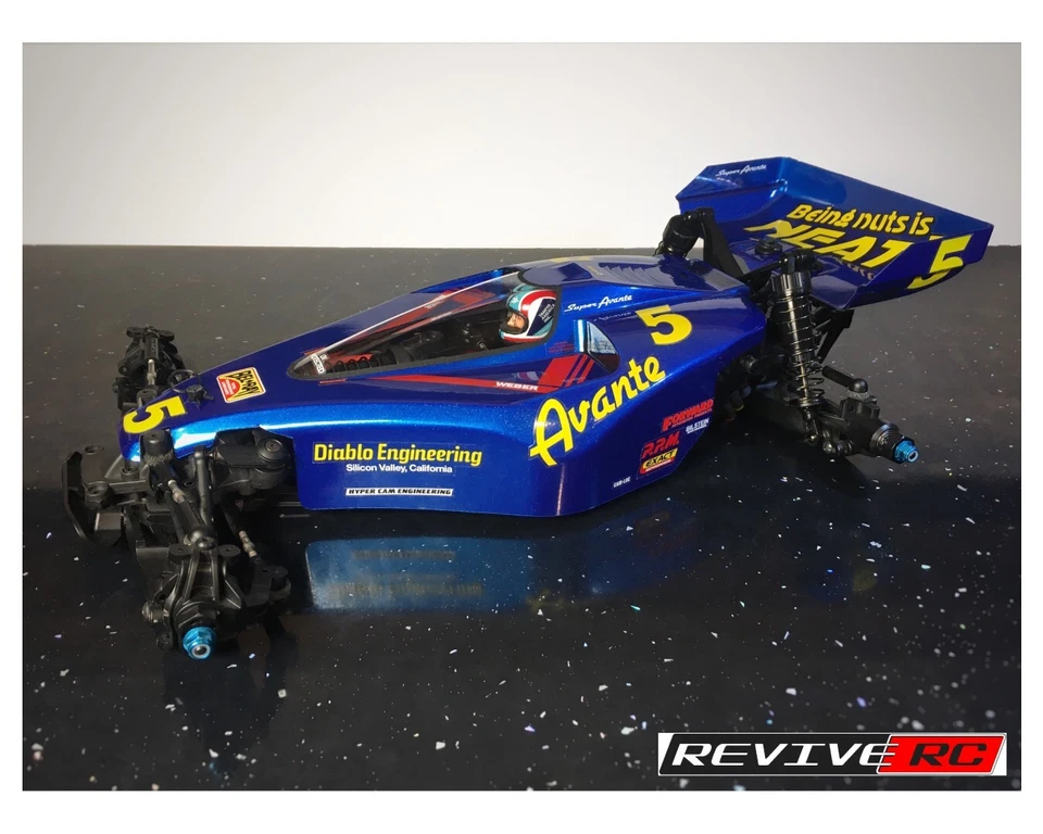 Klare Avante Style Karosserie und Heckflügel für den Tamiya TD4 von Revive RC