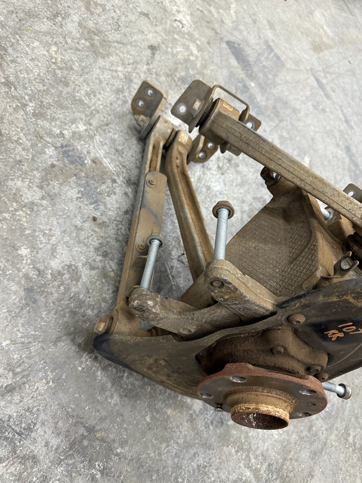 2014 AUDI R8 OEM REAR RIGHT PASSENGER SUSPENSION KNUCKLE CONTROL ARM