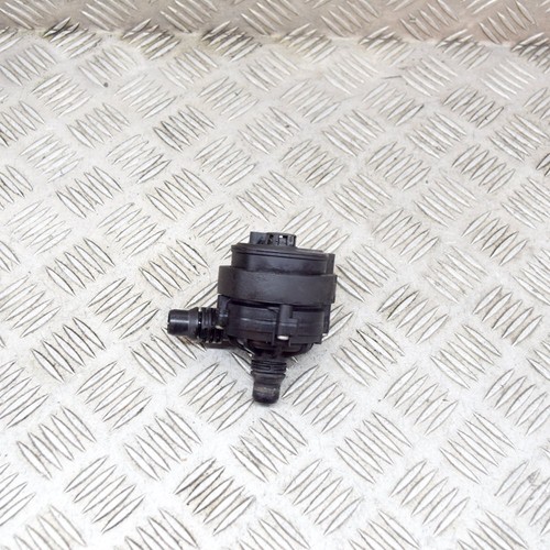 BMW 3 G20 330e Zusatzwasserpumpe 8671654 2.0 Hybrid 185kw 2021