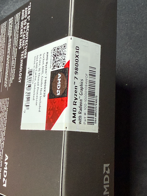 AMD RYZEN 7 9800X3D 8-Core 16-Thread Desktop Processor - READ for