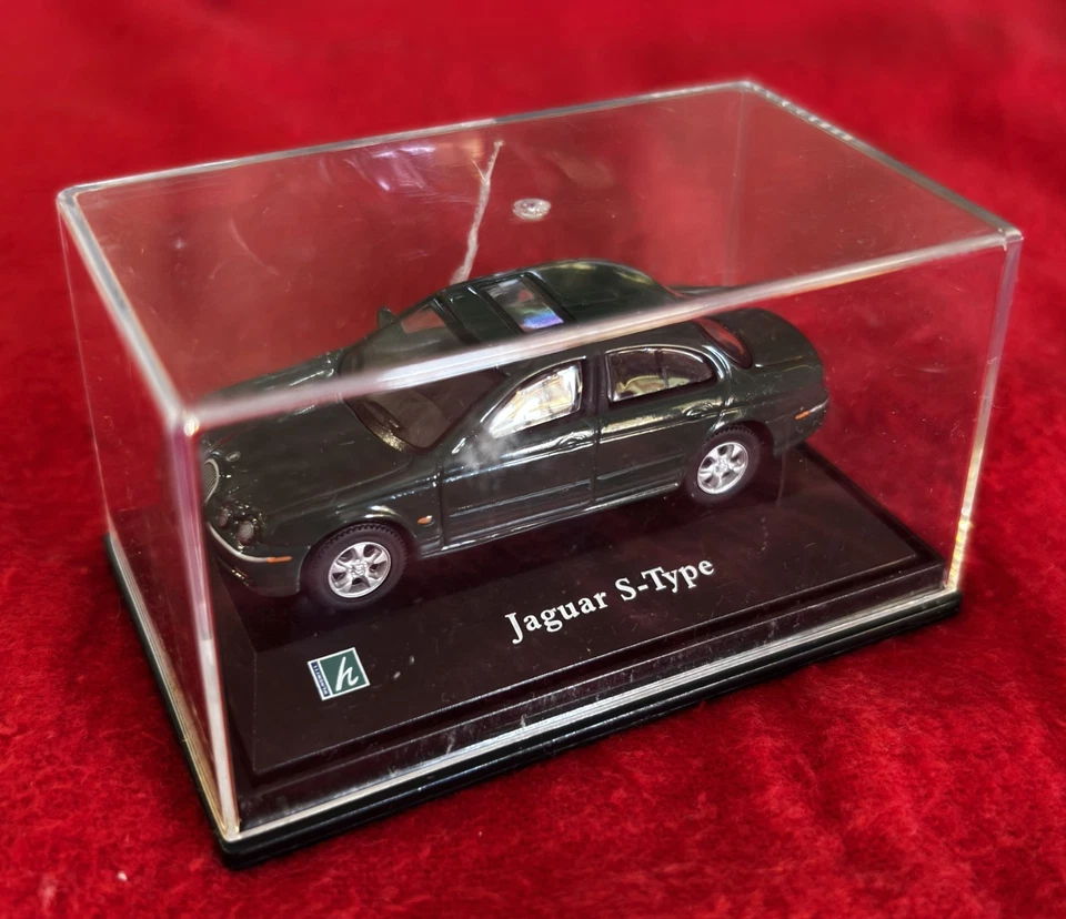 Modellino "Hongwell" auto Jaguar S-Type, scala 1:43, colore verde - Immagine 2 di 2