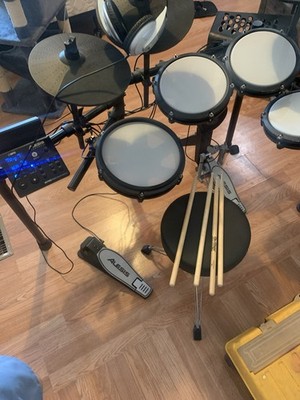 Alesis Nitro Mesh K2 Electric Drum Kit Full Kit with Drum Sticks