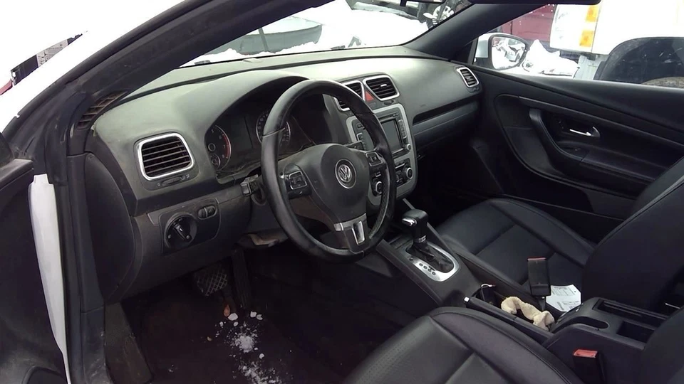 EOS       2011 Transmission Shift 2068202 - Image 2 of 4