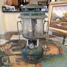 Vintage 1979 Coleman Model 220K Dual Mantle Lantern PYREX Globe USA Made