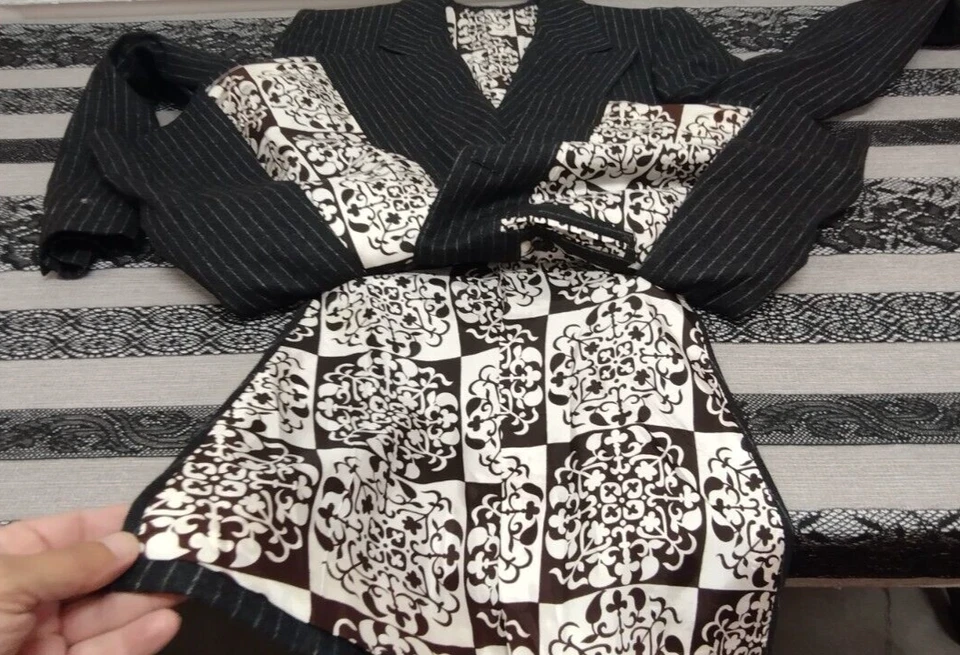 Vtg 70s Pinstripe Gangster Suit Disco Pimp  2 Piece Wide Lapels Bell Bottoms Med - Image 2 of 4