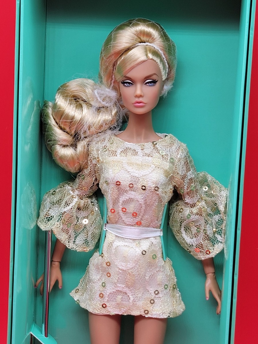 Integrity Toys Golden Glow Poppy Parker In Palm Springs Collection NRFB