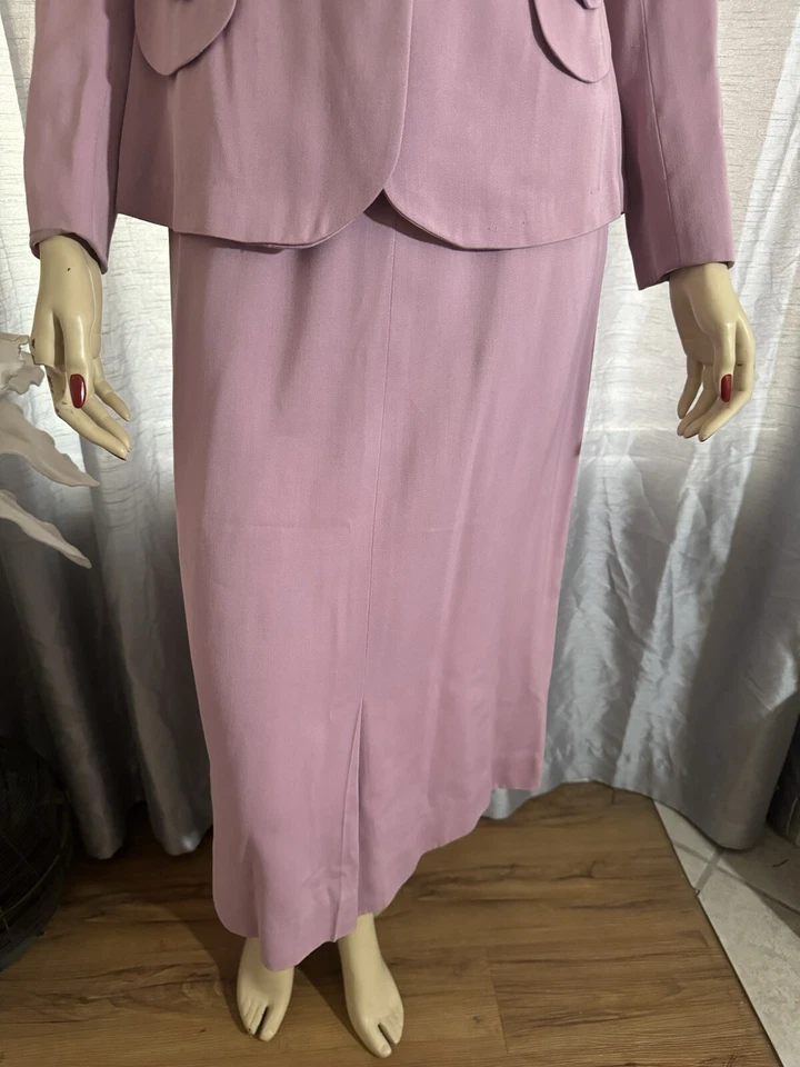 Vintage Lushish 1940s Lavender Suit - Image 3 of 4