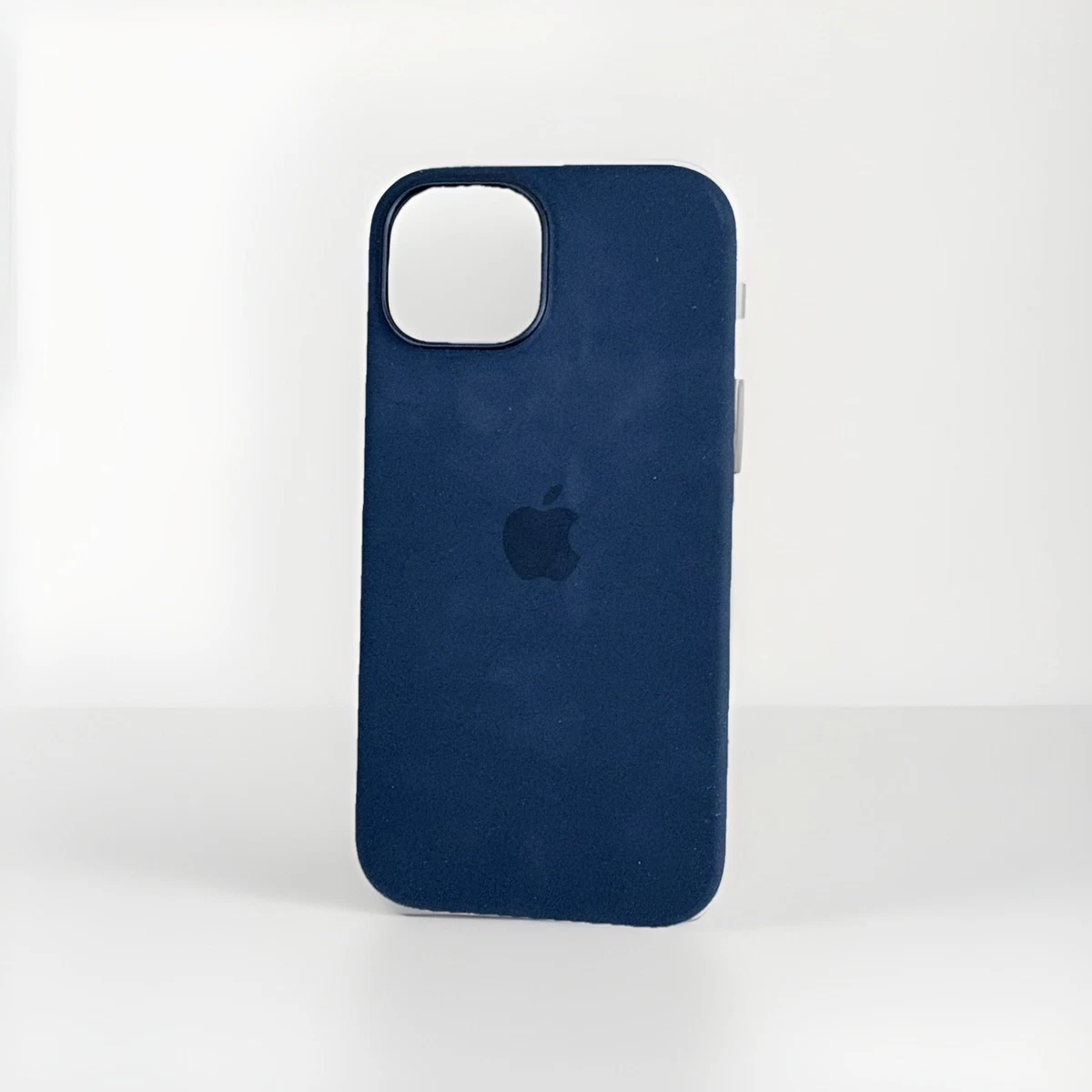 Genuine Apple IPhone 15 Silicone Case MagSafe midnight Blue photo 1