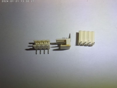AMP Quick 828549-4 Stiftleiste 4 Pol.gewinkelt,5 Stck. SPARE PART ''Obsolete''