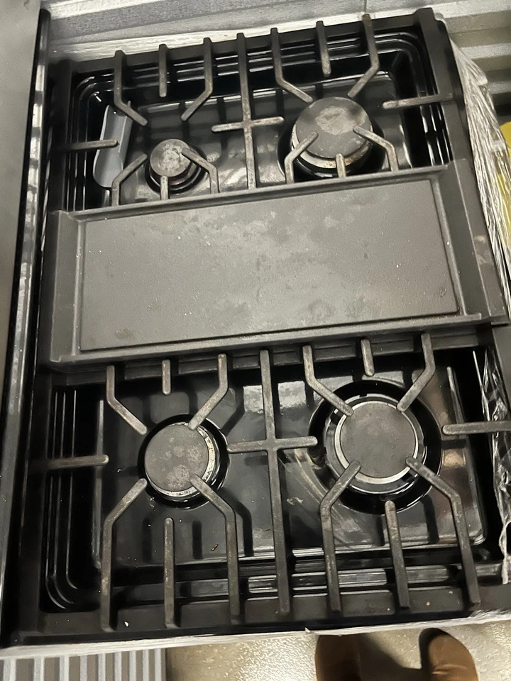 Estufa de gas LG con 5 quemadores. ¡Incluye pieza central original! Foto 2 de 4