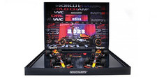 Minichamps Red Bull - Max Verstappen -2023 World Champ 1:18 F1 Car Set 112231801