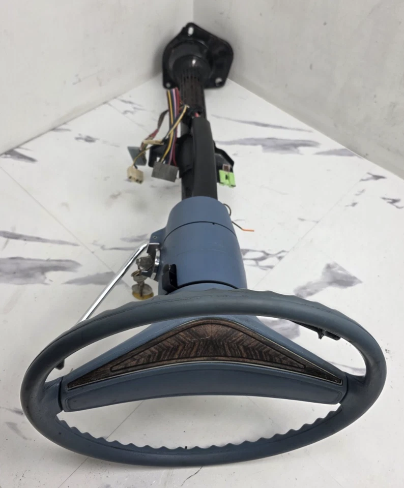 Chrysler Newport C 1974-1978 carrocería control de crucero columna de dirección con llave Foto 2 de 4