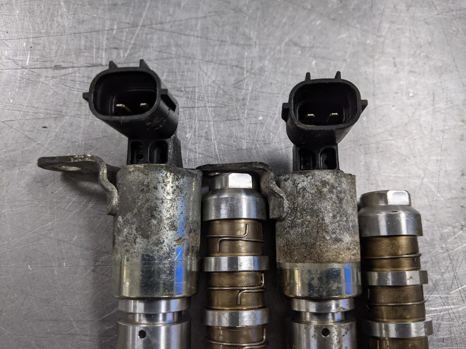 Variable Valve Timing Solenoid Set 14-16 Chevrolet Impala Limited 3.6 12636175 - Image 4 of 4