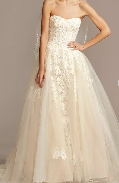 David's Bridal Wedding Dresses for sale