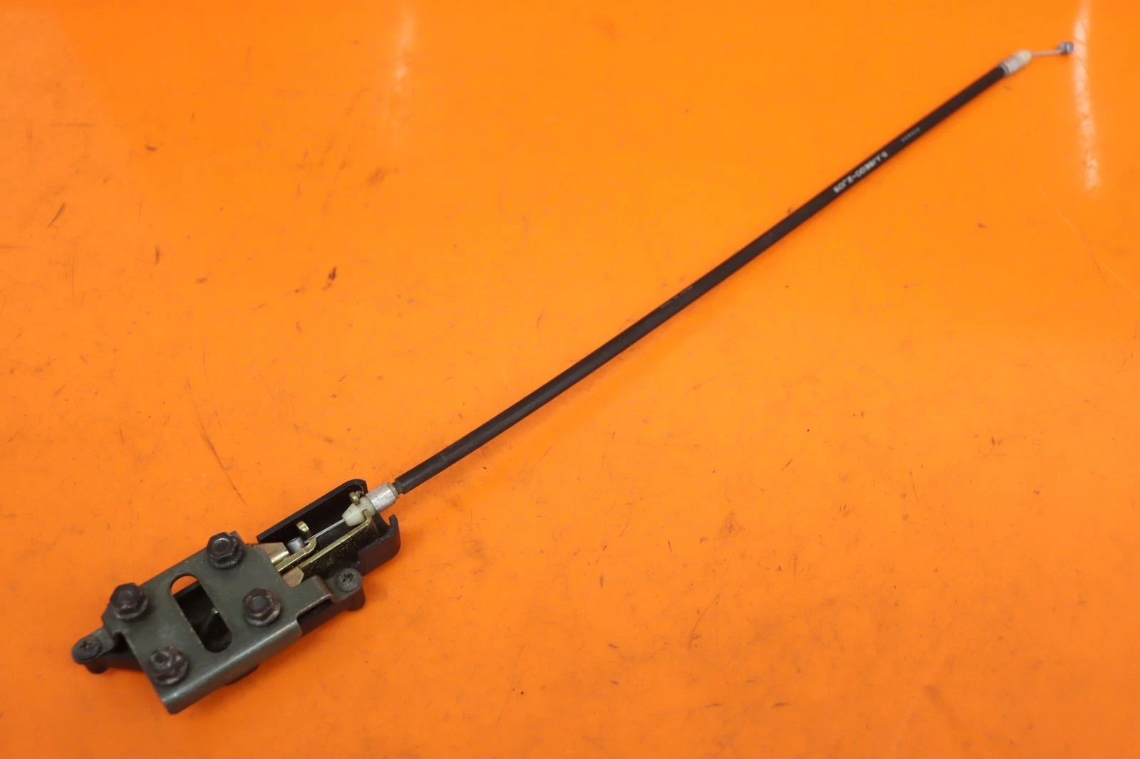 1998-2003 YAMAHA YZF R1 OEM REAR PASSENGER SEAT LATCH LOCK ASSEMBLY