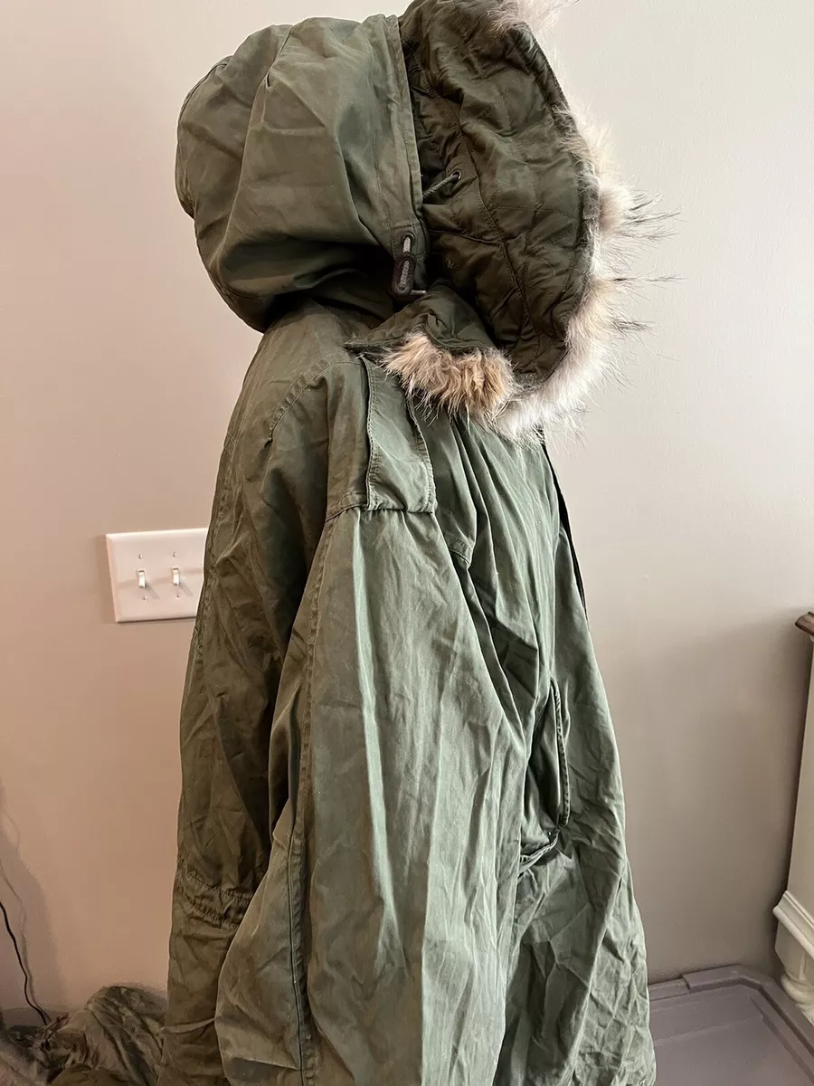 Vintage M-1951 Medium Fishtail Parka Shell W/ Liner With Real Fur Hood