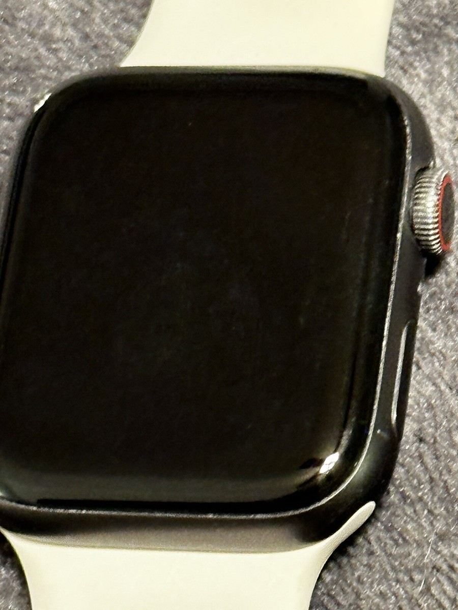 Apple Watch Series 5 Nike 44mm Space Gray Aluminum Case with