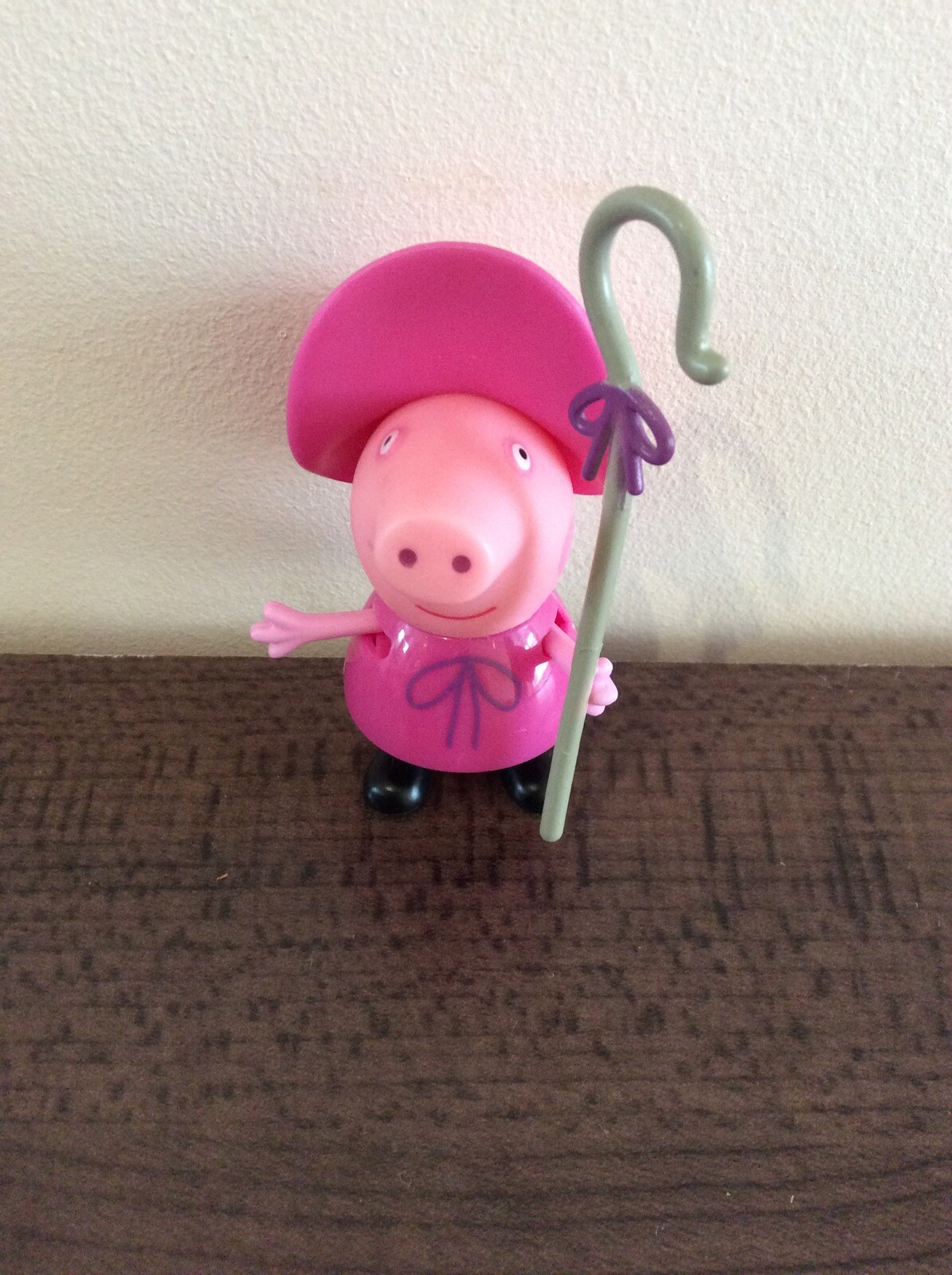 peppa pig 92602 fancy dress party toy figure