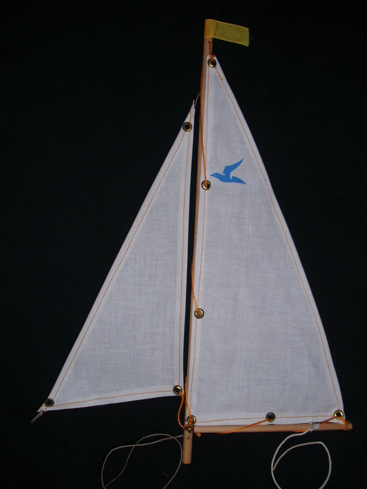 Original Günther Seifert Segel für Segelboot WINDY Modellbau 1970er Jahre selten