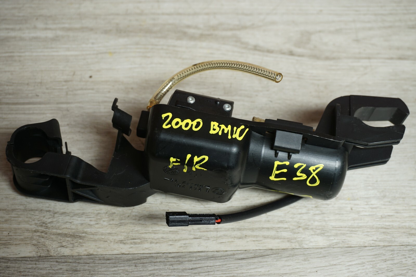 19992001 BMW 740I E38 FRONT RIGHT PASSENGER SEAT LUMBAR SUPPORT MOTOR