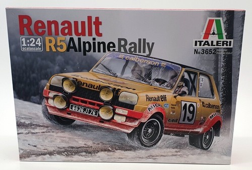 Italeri 1/24 Scale Model Car Kit 3652 - Renault R5 Alpine Rally - Imagen 3 de 5
