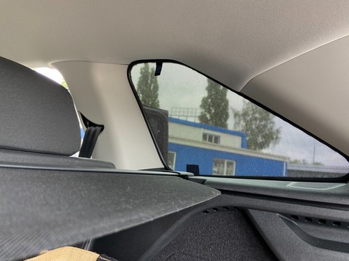 Sunscreen for ŠKODA KODIAQ 2 II SUV from 2024-4-Piece on Magnets RayStop - Picture 7 of 8