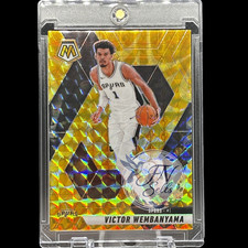Victor Wembanyama RARE GOLD MOSAIC REFRACTOR INVESTMENT CARD PANINI SPURS MINT