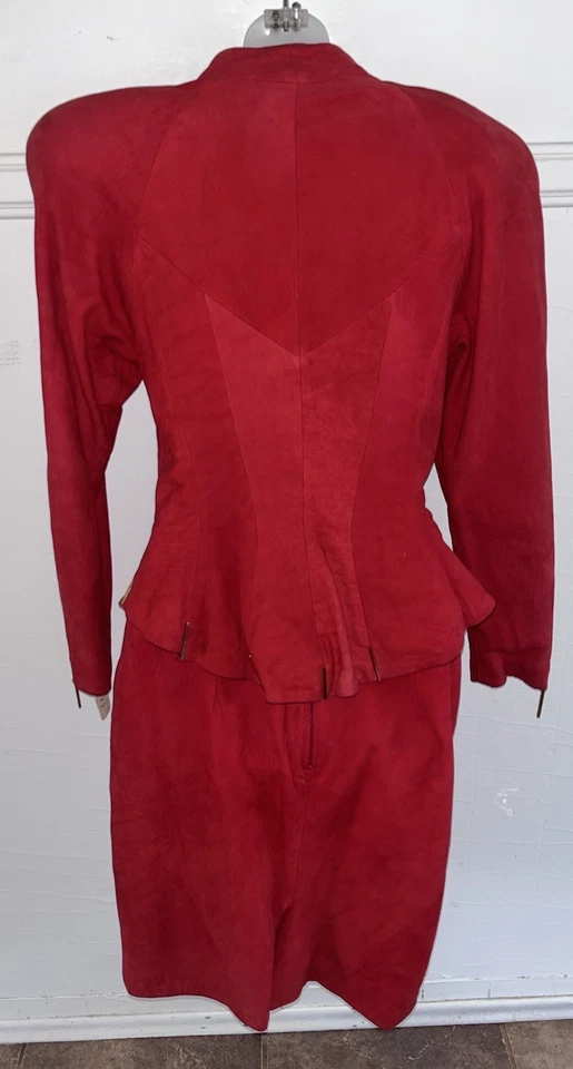 Conjunto Falda Traje Totally Años 80 Vintage Karen Okada David Howard Rojo 100% Gamuza Talla 10 Foto 3 de 4