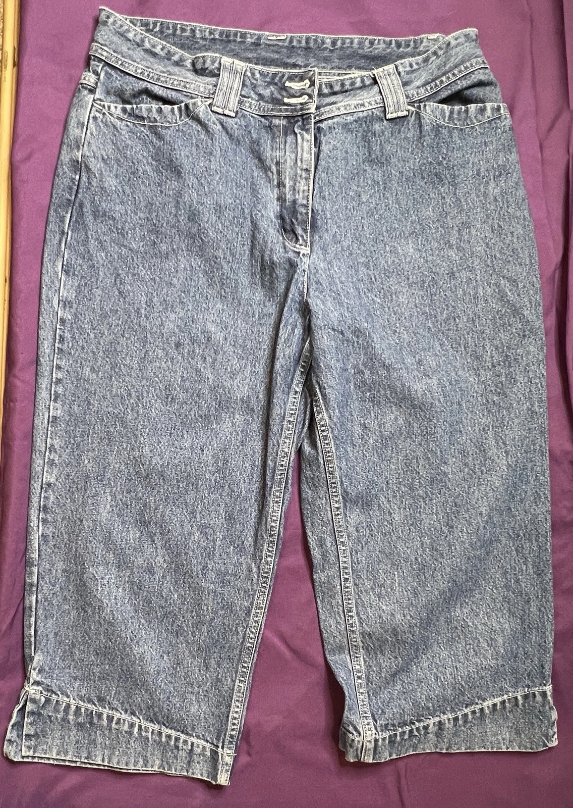 Christopher & Banks Denim Capris Women’s Size 14 Medium Wash EUC