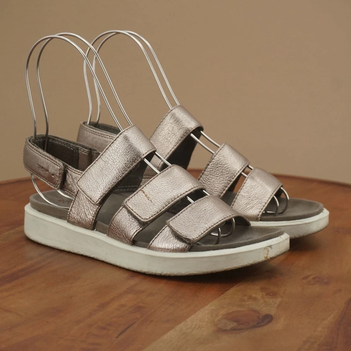 Sandali ECCO Flowt Band in pelle metallizzata scarpe casual con cinturino da passeggio taglia 37 6