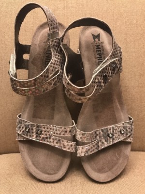 Mephisto 'Minoa' Lt Grey Mimosa Wedge Sandal, Women Size (41