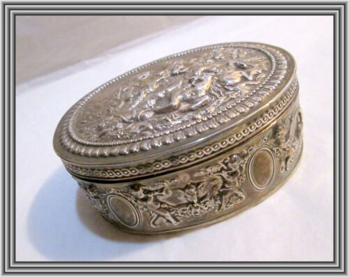 ANTIQUE ENGLISH Sterling CHESTER c1907 - SCENIC MOTIF - CHASED SILVER BOX NR