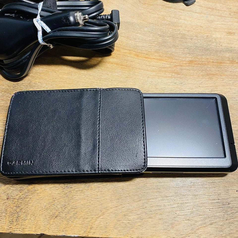 Garmin Nuvi 255W Bundle with Travel Storage Case - Изображение 4 из 4