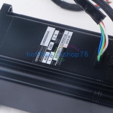 1PIECE OMRON SERVO MOTOR R88M-U40030HA R88MU40030HA NEW