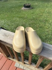 Crocs Women s 10 Dylan Platform Clog Mule Wheat