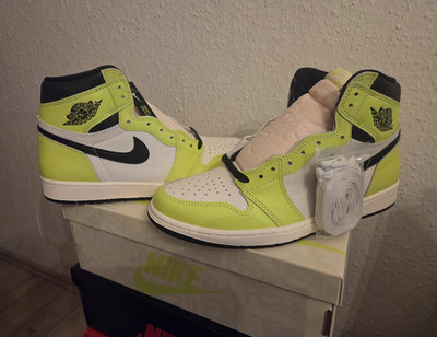 Jordan Air Jordan 1 Retro High OG High Top Sneaker Volt Weiß Schwarz EU 44,5