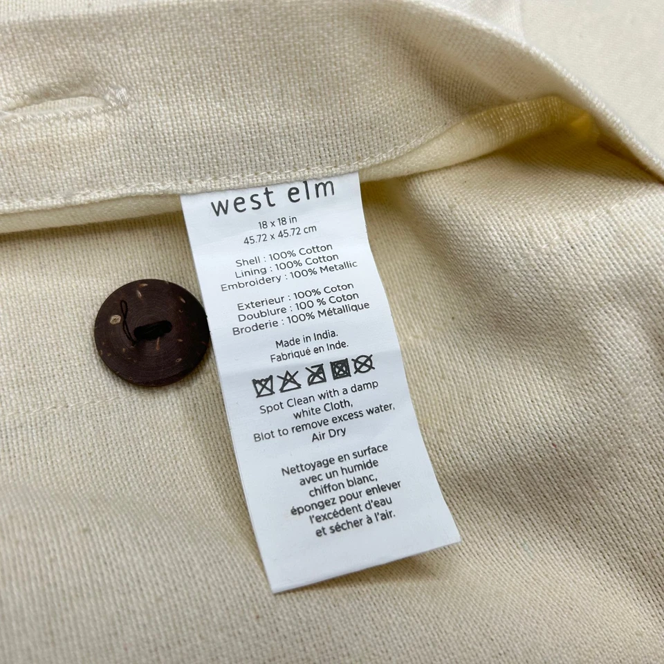 Пара квадратных наволочек WEST ELM 18 дюймов с металлической вышивкой бежевые/золотистые новые - Изображение 4 из 4