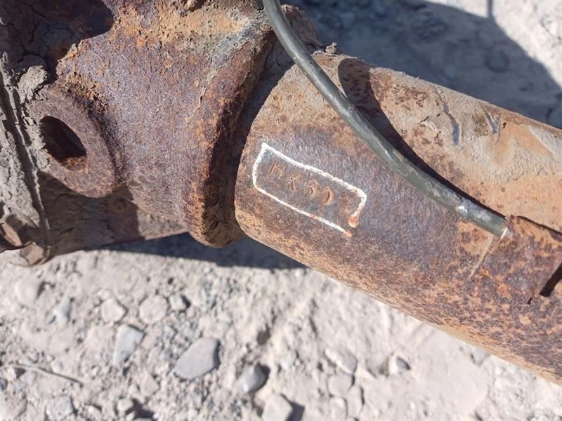 Rear Axle Assy 4.1 Gear Ratio 4x2 from 1975 Dodge D200 8525080 Foto 2 de 4