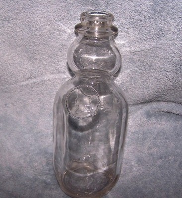 Vintage Kress Farm Dairy  1 Quart Glass Milk Bottle  Baltimore MD