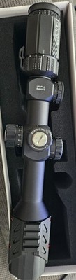 Discovery Optics Zielfernrohr HS 4-16x44 SFIR 1/4 MOA inkl. Montagen, Neu
