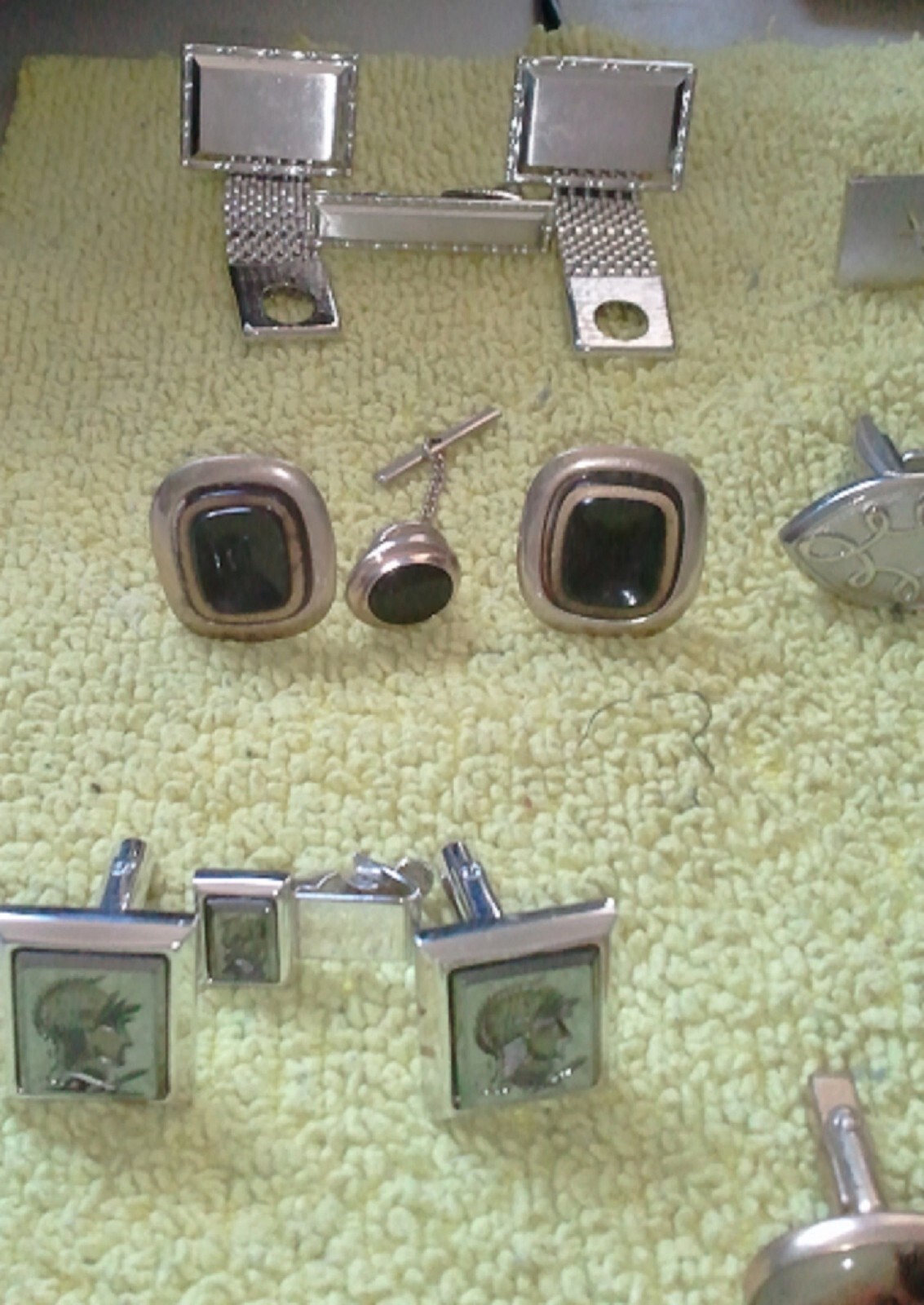 Picture 3 of 12