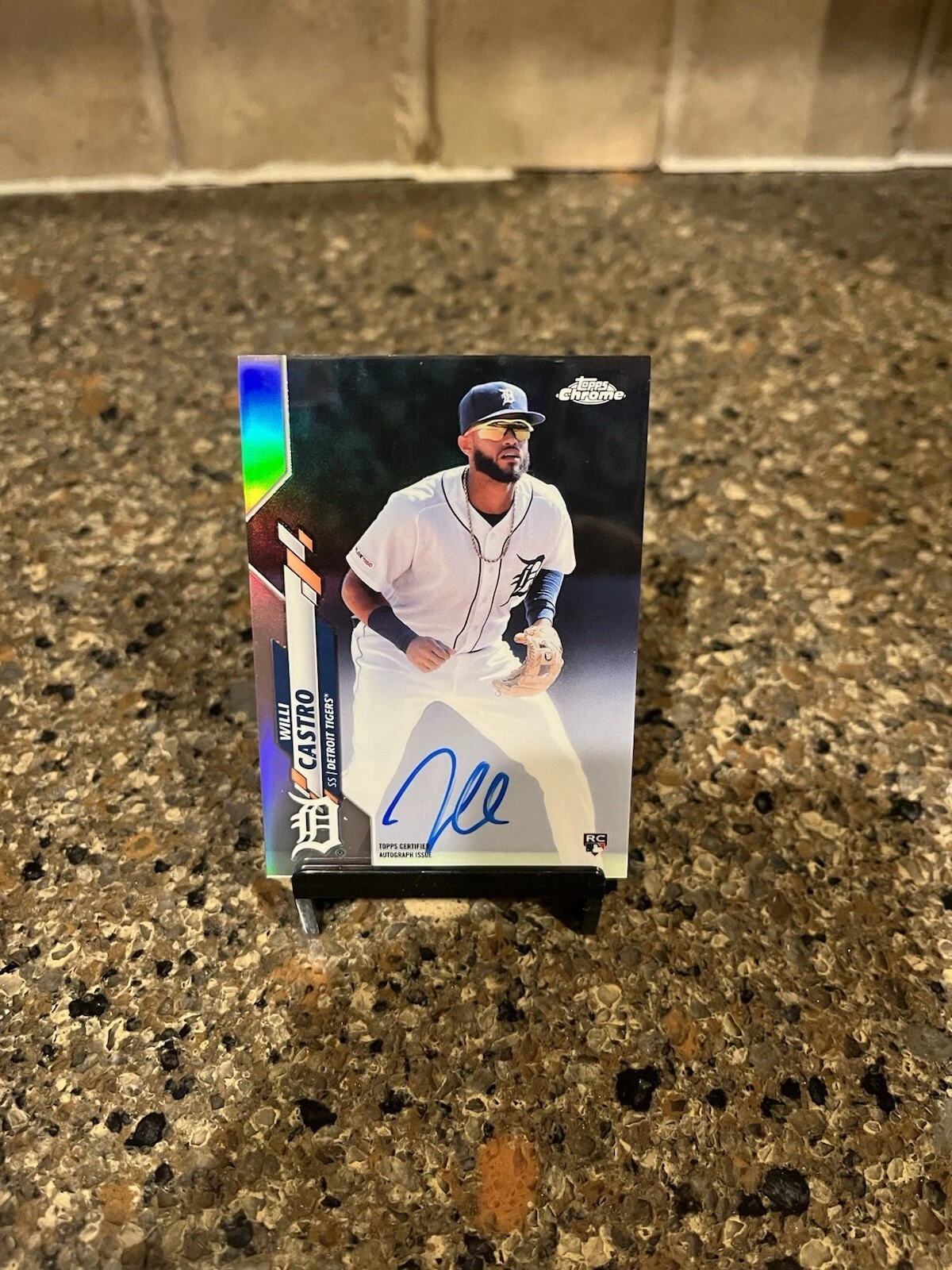 2020 Topps Chrome Willi Castro Rookie Refractor RC Auto /499 Twins RA-WC