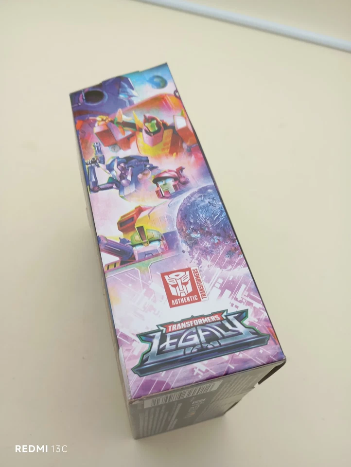 Transformers Legacy Actionfigur Prime Uni. AUTOBOT SKIDS Deluxe Class 14 Steps - Bild 4 von 4