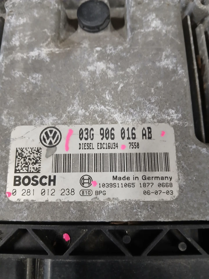 Módulo de control ECM VOLKSWAGEN JETTA 2005-2007 1,9 L TDI DIÉSEL 03G906016AB Foto 2 de 4