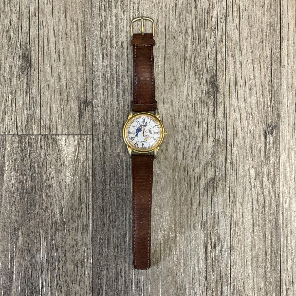 Disney Sun/Moon Phase Unisex Chronograph Watch‎ Vintage Mickey Sun & Moon phase watch by Alba  main image 2