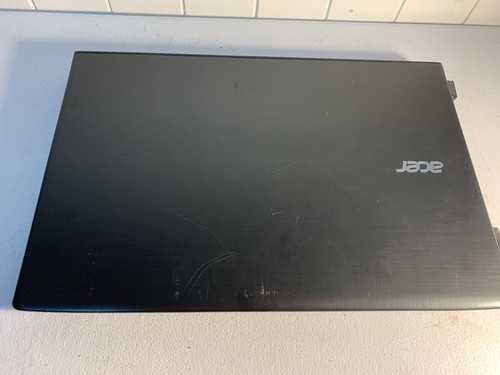 Acer Aspire E 15 E5-553G-F55F AMD CUATRO NÚCLEOS FX-9800P CON NÚCLEO TURBO 16 GB WIN10 - Imagen 8 de 12